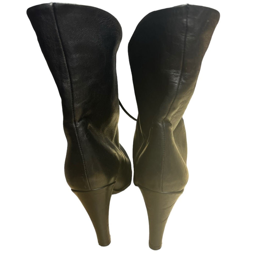 Sigerson Morrison high flap heel point toe booty in black leather size 9.5 - Picture 5 of 7